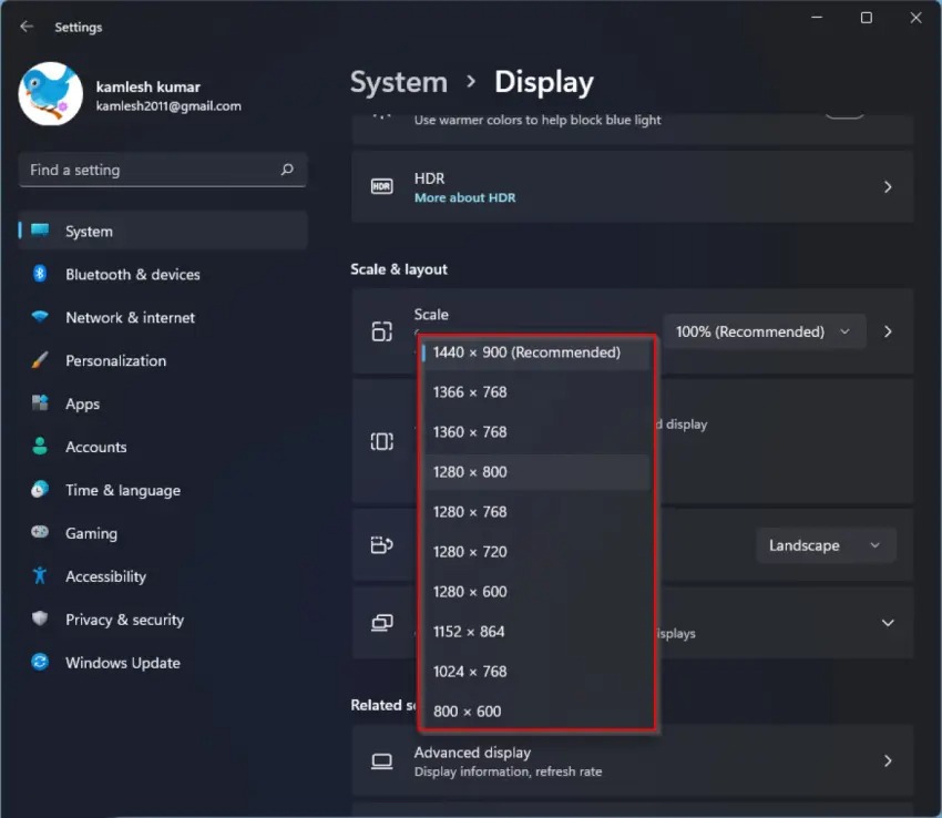 Bước 3: Ở mục Display resolution, bấm vào mũi tên và chọn độ phân giải mong muốn.